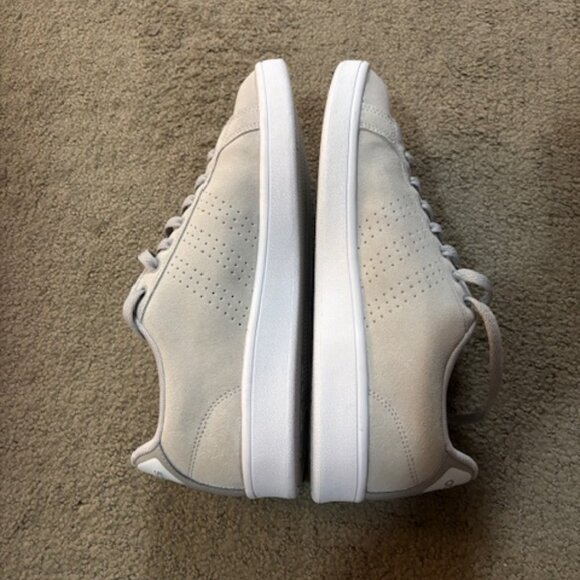 Adidas Mens 10.5 Cloudfoam. $69.99 New, almost new for $29.00 & FREE SHIPPING! - Picture 3 of 8